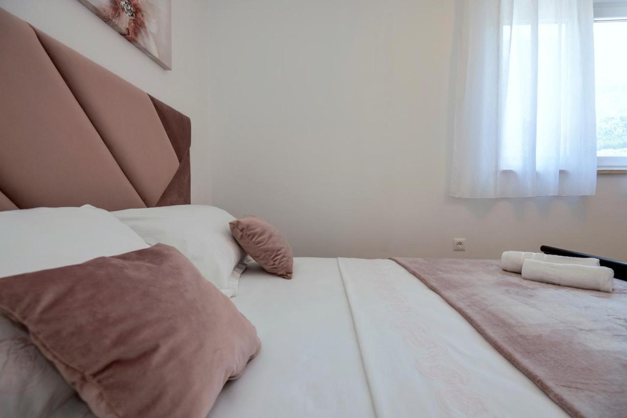 Luxury Apartment Makarska 2Min From Beach Eksteriør billede