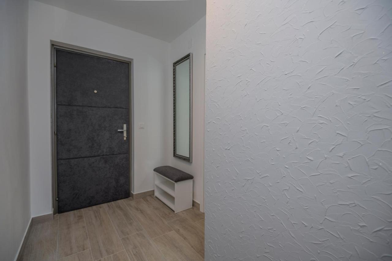 Luxury Apartment Makarska 2Min From Beach Eksteriør billede