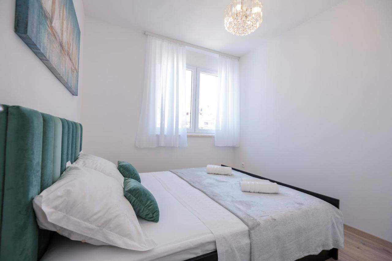 Luxury Apartment Makarska 2Min From Beach Eksteriør billede