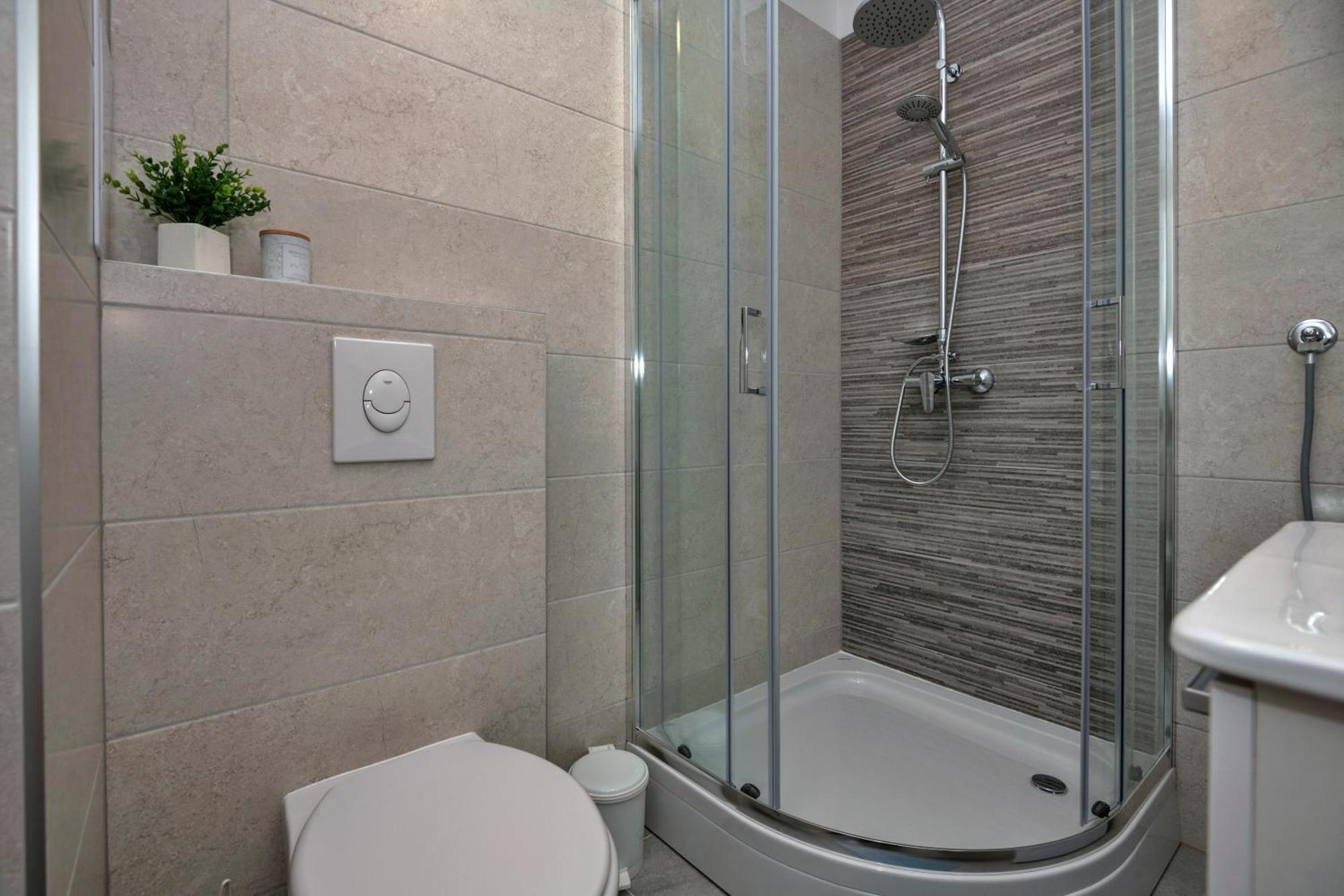 Luxury Apartment Makarska 2Min From Beach Eksteriør billede